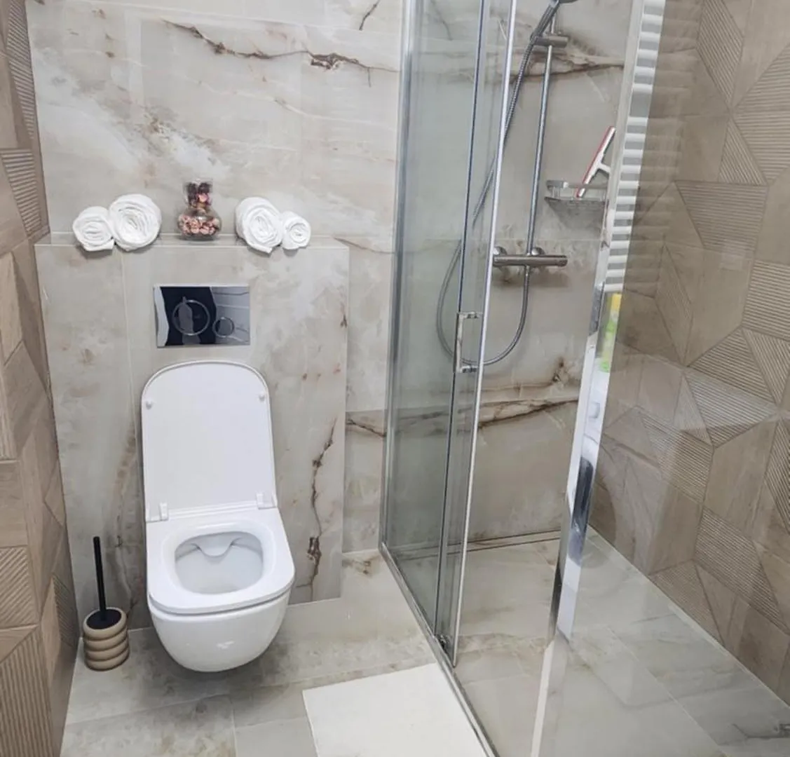 New 1-Bdrm Apt In Beautiful Krakow Poland